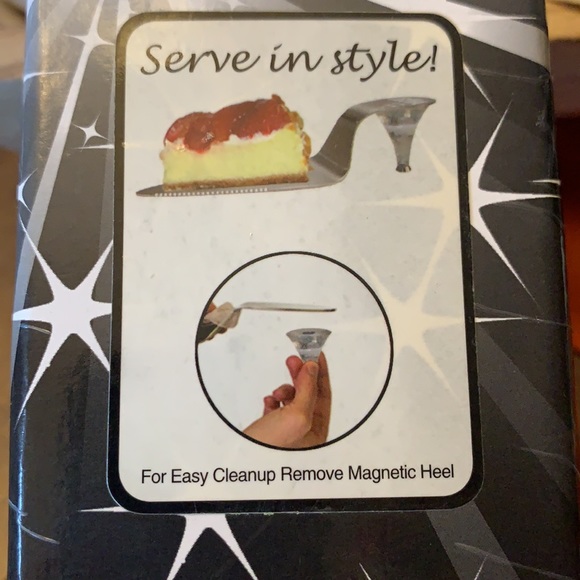 ๐ DECADENT DIVA HIGH HEEL CAKE SERVER - Picture 5 of 5
